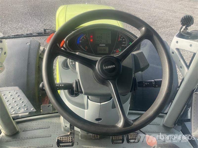 CLAAS Axion 810 4WD Tractor Traktori