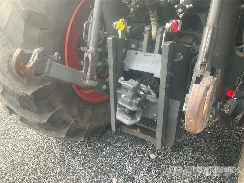 CLAAS Axion 810 4WD Tractor Traktori