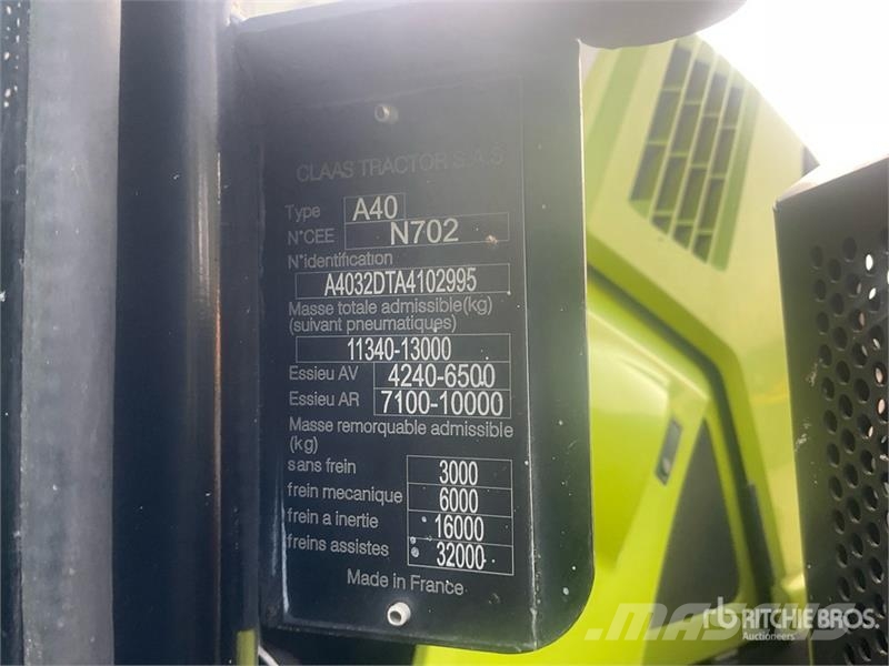 CLAAS Axion 810 4WD Tractor Traktori