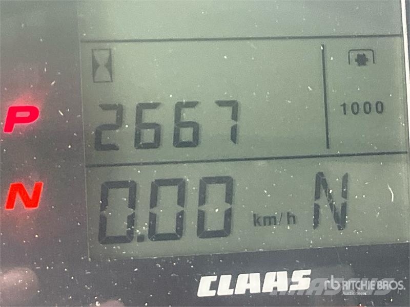 CLAAS Axion 810 4WD Tractor Traktori