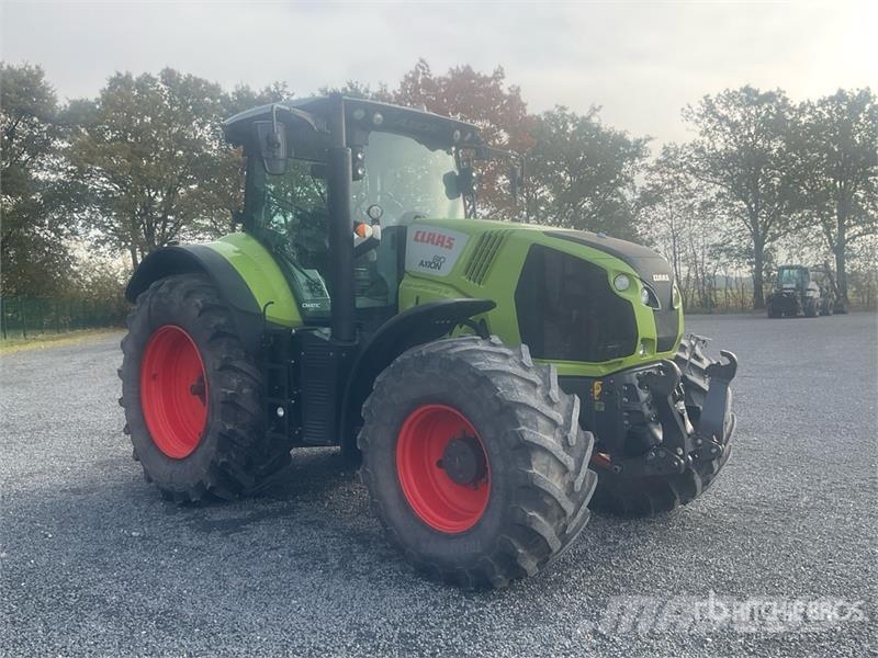 CLAAS Axion 810 4WD Tractor Traktori