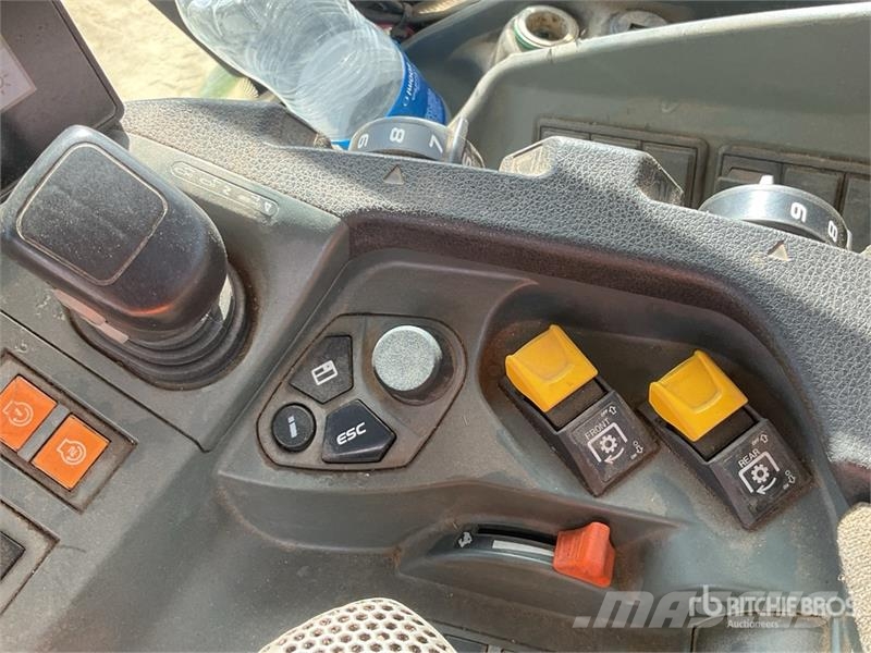 CLAAS Axion 960 الجرارات