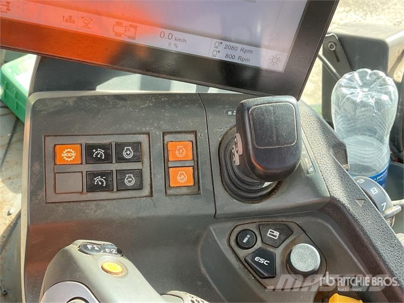 CLAAS Axion 960 4WD Tractor Traktorer