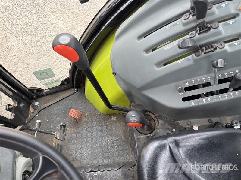 CLAAS Elios 210 4WD Tractor Traktorji