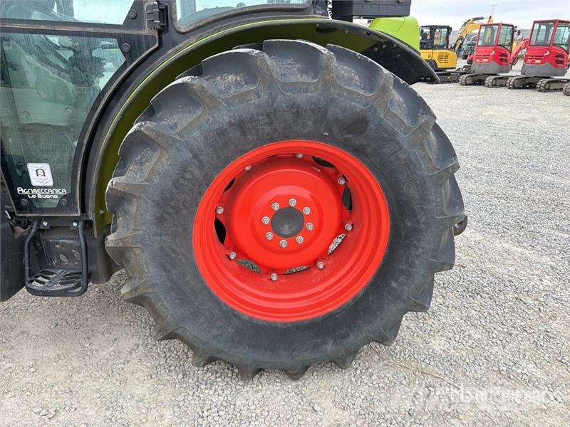 CLAAS Elios 210 4WD Tractor Traktorji
