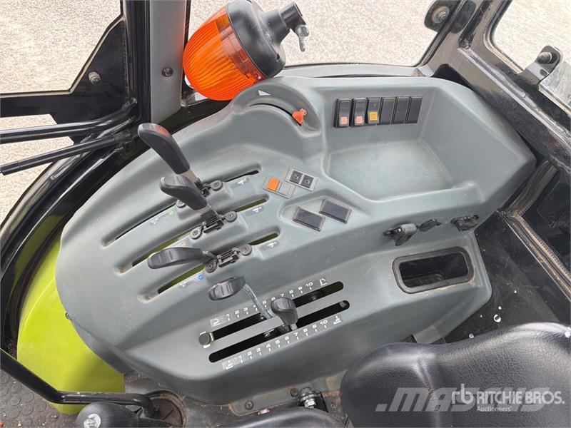 CLAAS Elios 210 4WD Tractor Traktorji