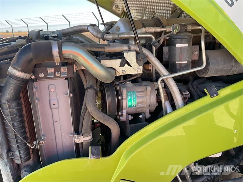 CLAAS Elios 240 4WD Tractor 트랙터