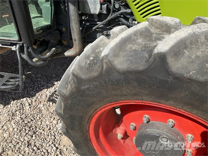 CLAAS Elios 240 4WD Tractor 트랙터