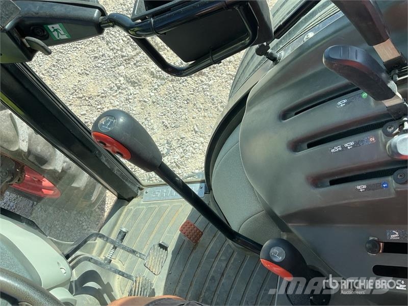 CLAAS Elios 240 4WD Tractor 트랙터