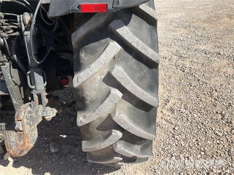 CLAAS Elios 240 4WD Tractor 트랙터