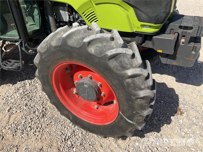 CLAAS Elios 240 4WD Tractor 트랙터