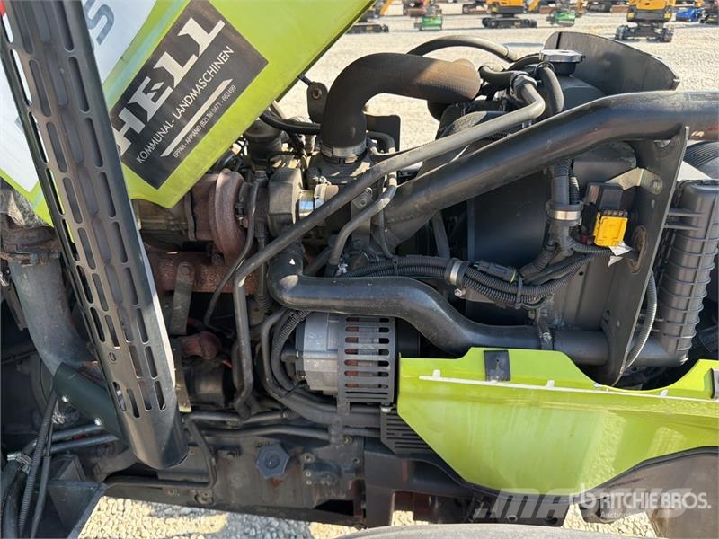 CLAAS Nexos 220VL 4WD Tractor Trattori