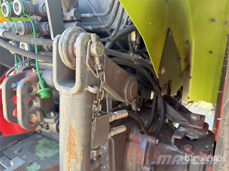 CLAAS Nexos 220VL 4WD Tractor Trattori
