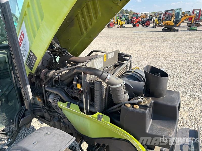 CLAAS Nexos 220VL 4WD Tractor Trattori