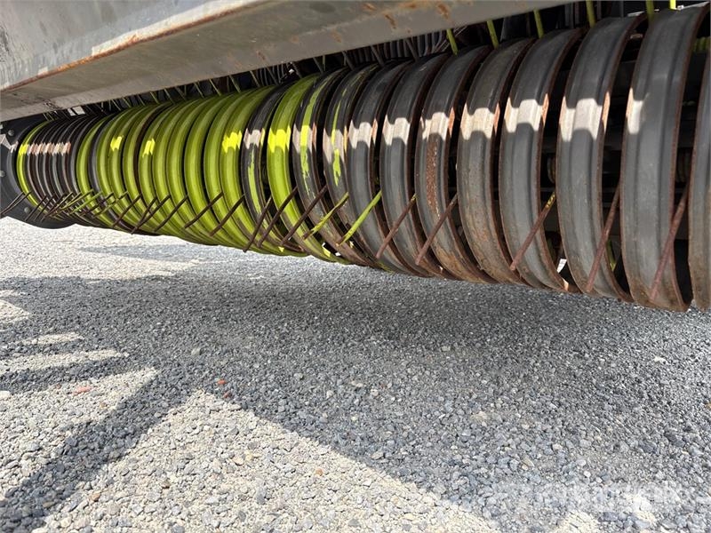 CLAAS Rollant 455 RC Uniwrap Combination Baler Wrapper Wikkelaars