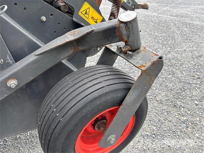 CLAAS Rollant 455 RC Uniwrap Combination Baler Wrapper Wikkelaars