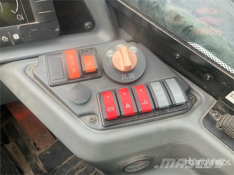 CLAAS Scorpion 741 Varipower Telehandler مناولات متداخلة