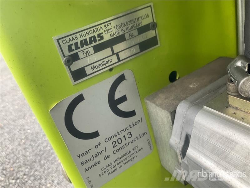 CLAAS V900 Combine Header (Inoperable) رؤوس الحصادات الدراسات