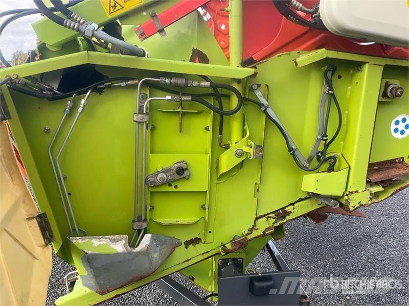 CLAAS V900 Combine Header (Inoperable) رؤوس الحصادات الدراسات