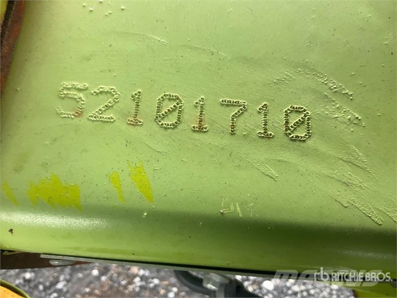 CLAAS V900 Combine Header (Inoperable) رؤوس الحصادات الدراسات