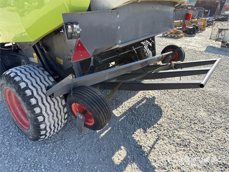 CLAAS Variant 360 Round Baler Ritinių presai