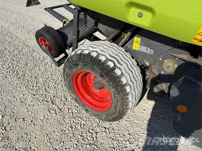 CLAAS Variant 360 Round Baler Ritinių presai