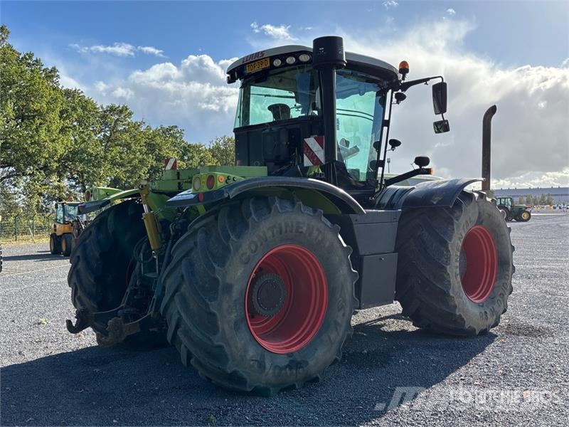 CLAAS Xerion 3300 4WD Tractor Tractoren