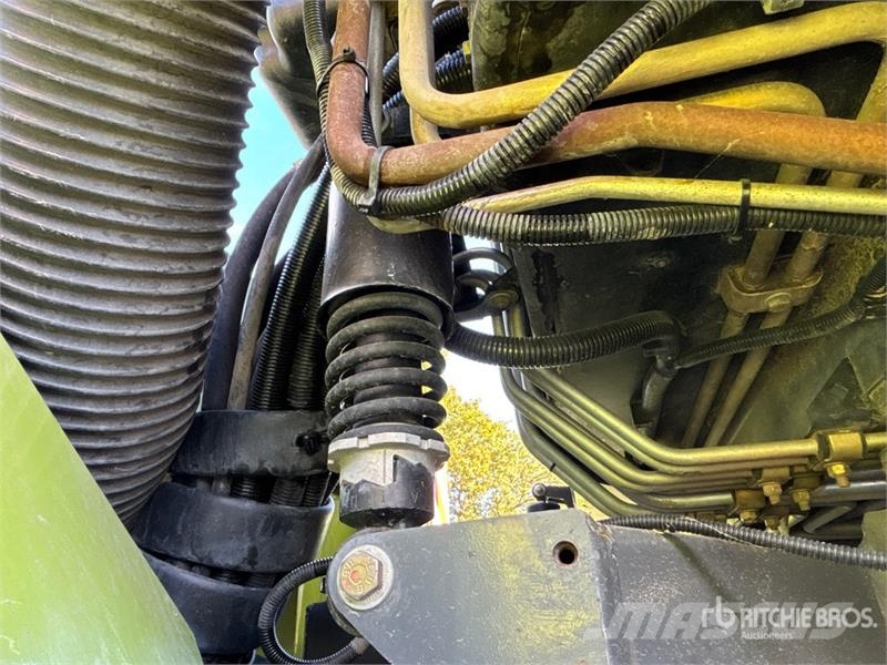 CLAAS Xerion 3300 4WD Tractor Tractoren