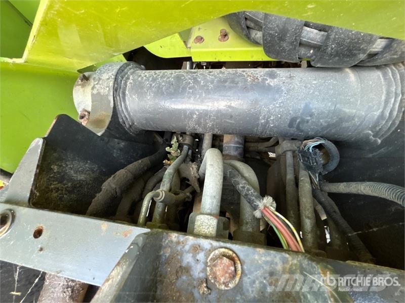 CLAAS Xerion 3300 4WD Tractor Tractoren