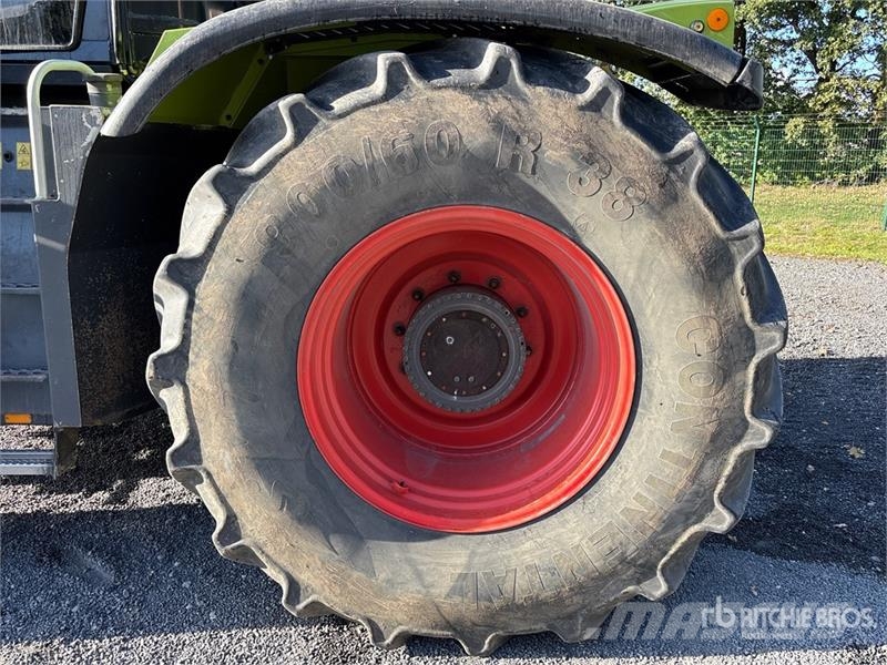 CLAAS Xerion 3300 4WD Tractor Tractoren