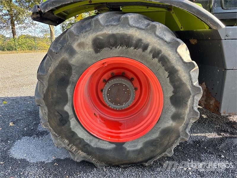 CLAAS Xerion 3300 Trac 4WD Tractor Ciągniki rolnicze