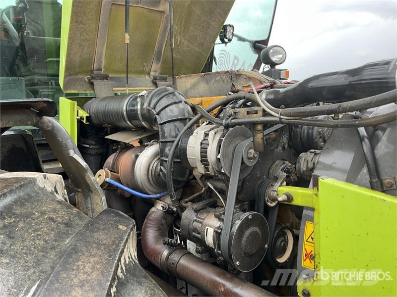 CLAAS Xerion 3300 Trac VC الجرارات