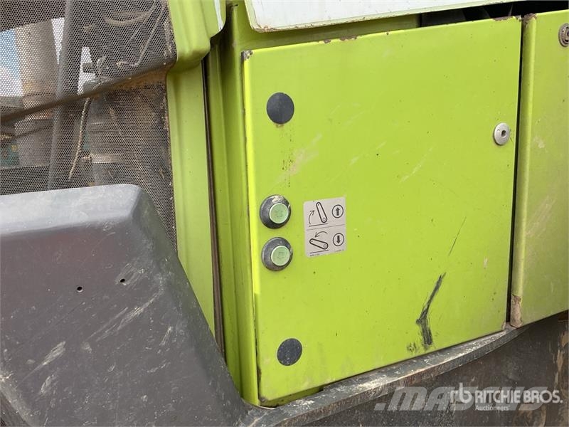 CLAAS Xerion 3300 Trac VC الجرارات