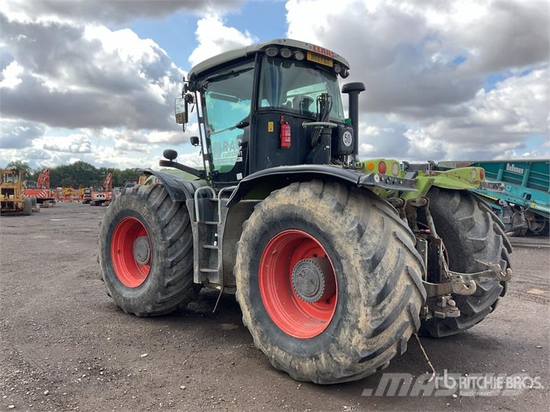 CLAAS Xerion 3300 Trac VC الجرارات