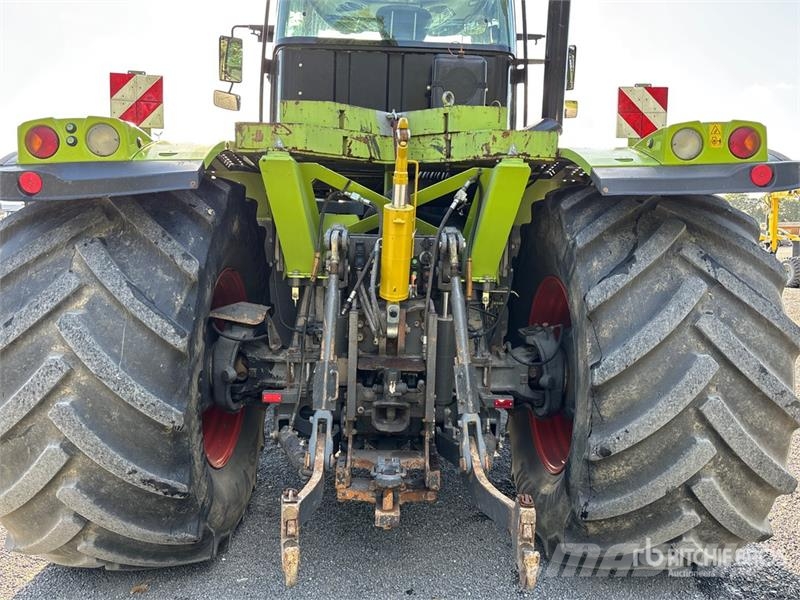 CLAAS Xerion 3300 Trac 4WD Tractor Ciągniki rolnicze
