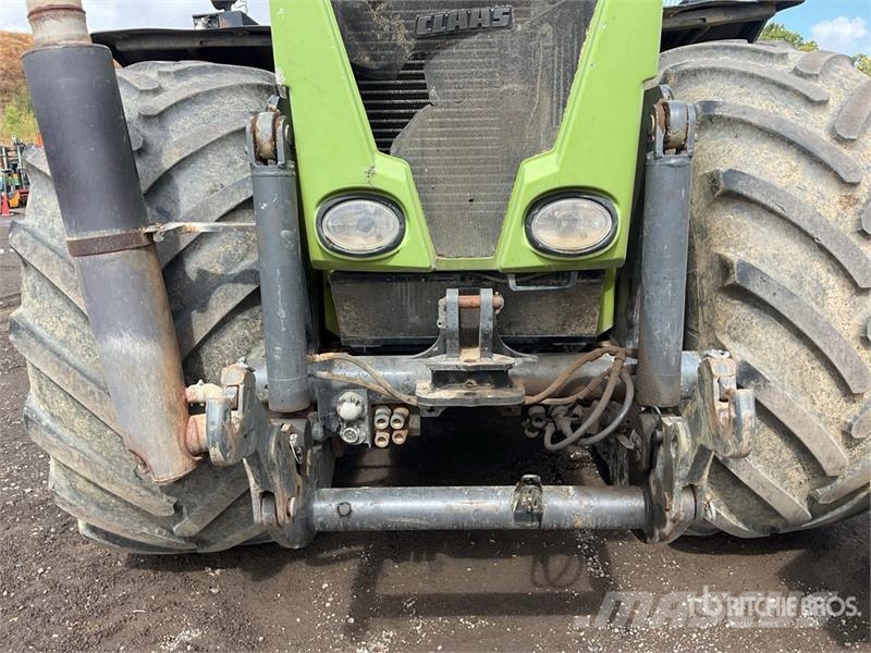 CLAAS Xerion 3300 Trac VC الجرارات