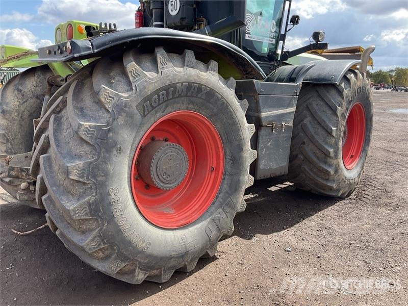 CLAAS Xerion 3300 Trac VC الجرارات