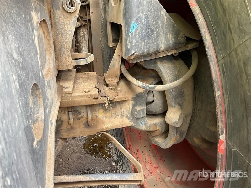 CLAAS Xerion 3300 Trac VC الجرارات