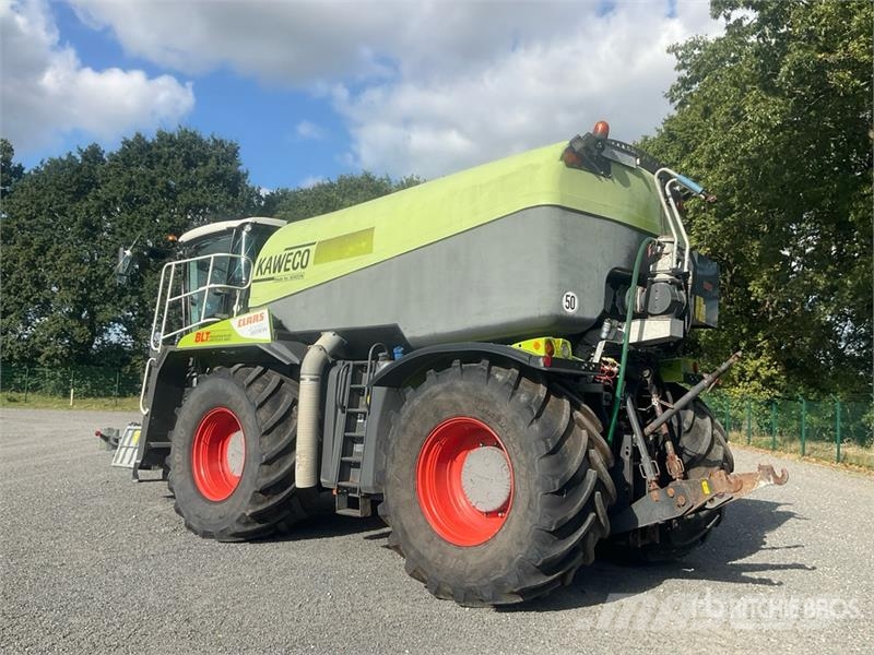 CLAAS Xerion 4000 Saddle Trac 4WD Tractor Traktorok