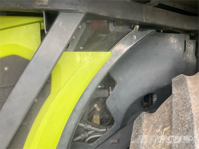 CLAAS Xerion 4000 Saddle Trac 4WD Tractor 曳引機