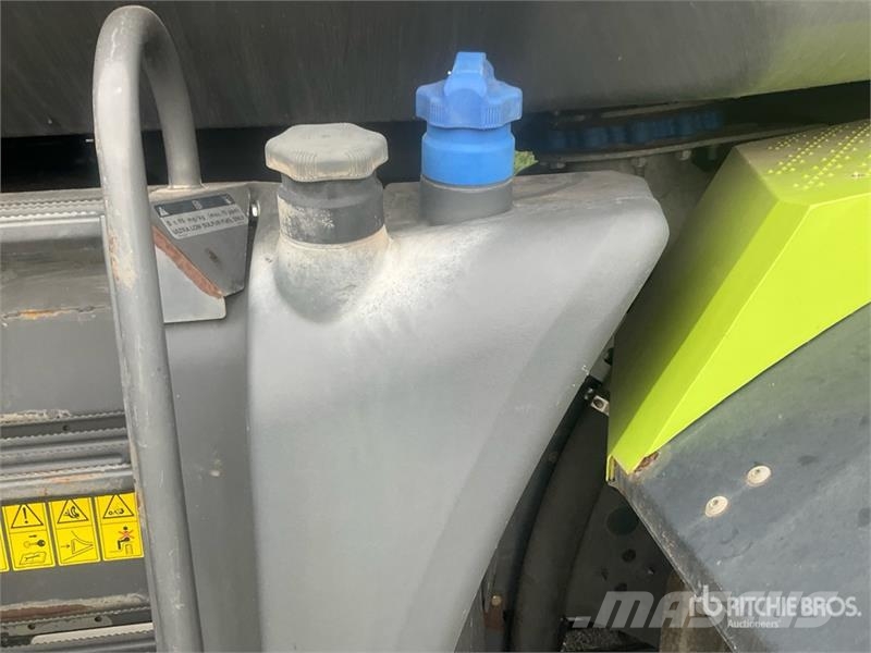 CLAAS Xerion 4000 Saddle Trac 4WD Tractor 曳引機