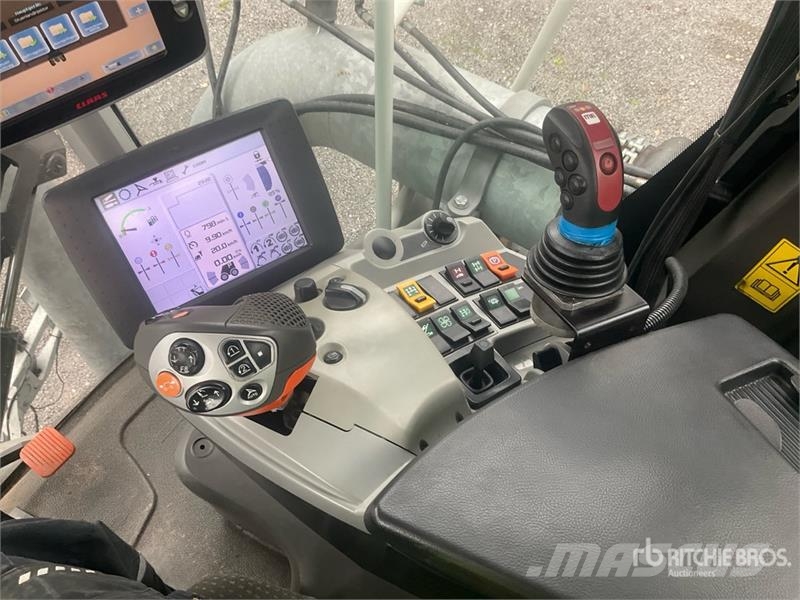 CLAAS Xerion 4000 Saddle Trac 4WD Tractor 曳引機