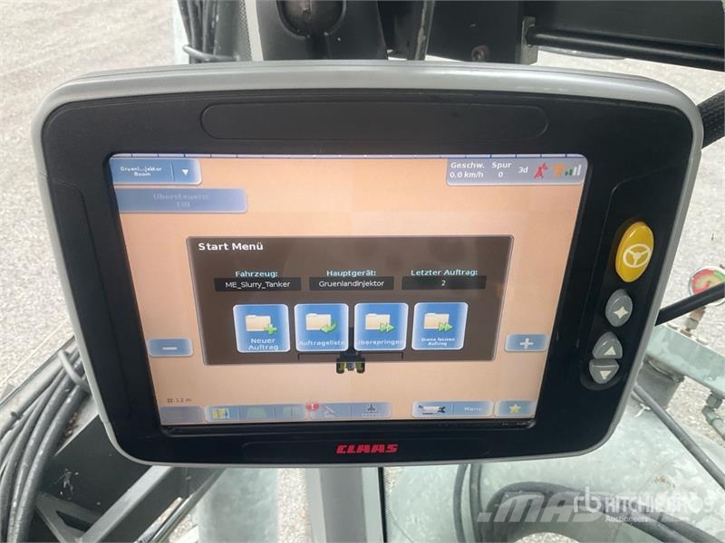 CLAAS Xerion 4000 Saddle Trac 4WD Tractor 曳引機