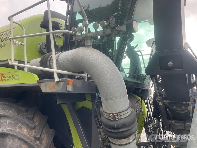CLAAS Xerion 4000 Saddle Trac 4WD Tractor 曳引機