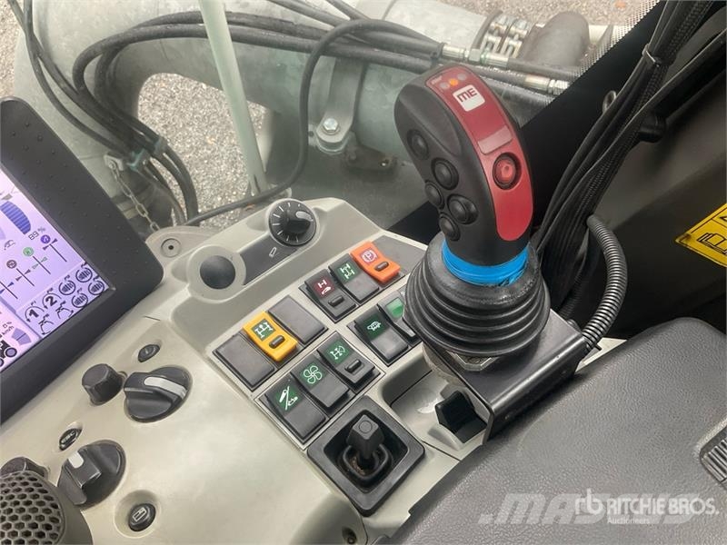 CLAAS Xerion 4000 Saddle Trac 4WD Tractor 曳引機
