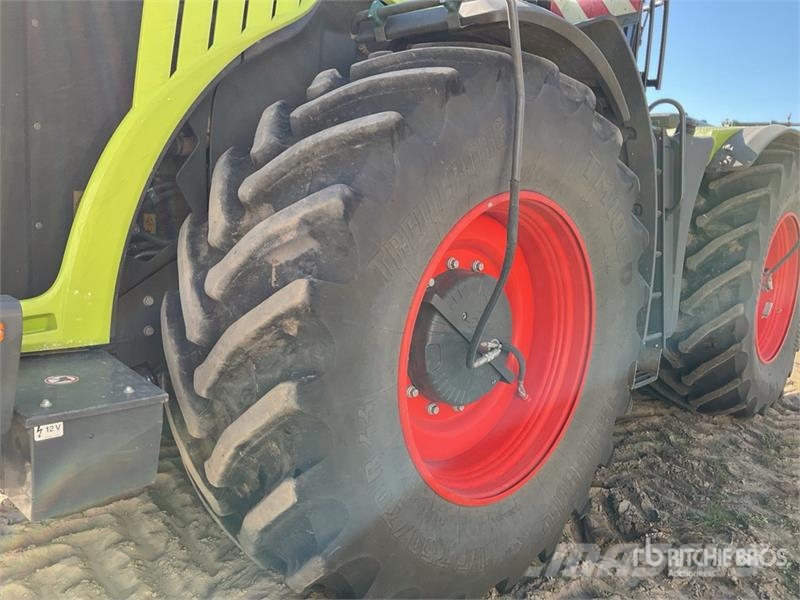 CLAAS XERION 4500 VC 4WD Tractor Traktori