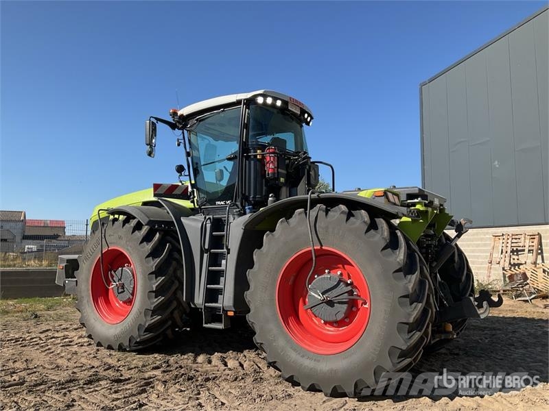 CLAAS XERION 4500 VC 4WD Tractor Traktori