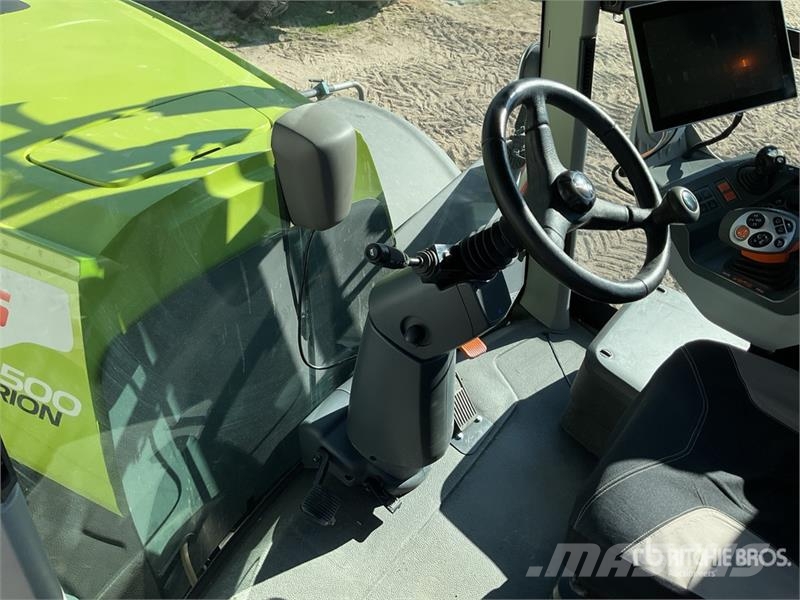 CLAAS XERION 4500 VC 4WD Tractor Traktori