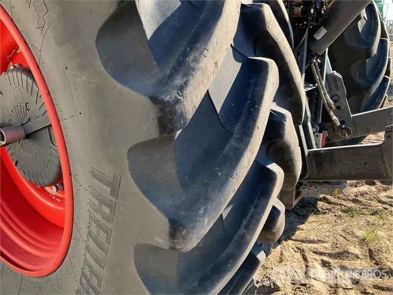 CLAAS XERION 4500 VC 4WD Tractor Traktori