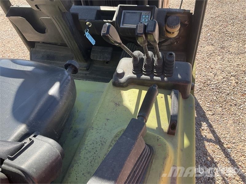 Clark GEX25 Electric Forklift バッテリーフォークリフト
